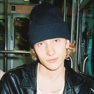 Meet your Posher, Peter